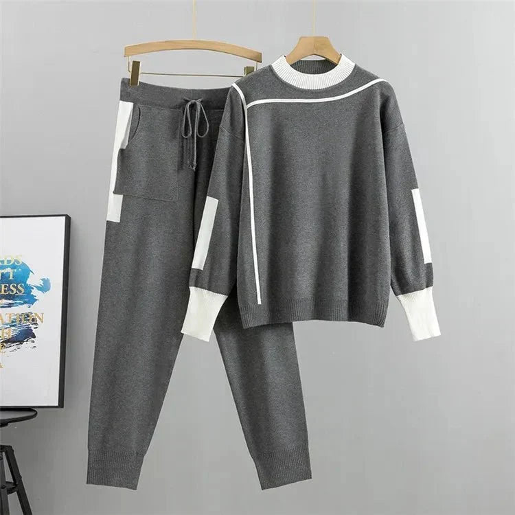 Contrast Trim Sweater and Jogger Pants Two Piece Set