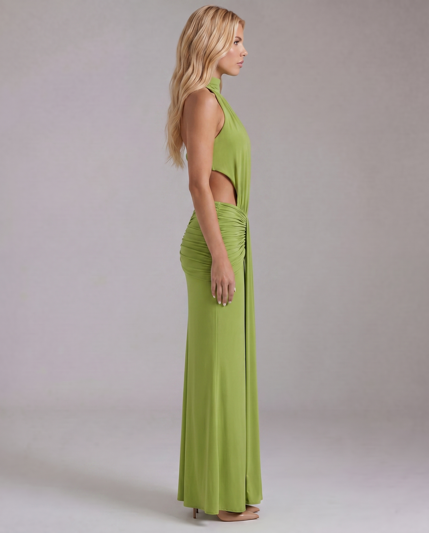 Halter Neck Cut Out Ruched Mermaid Maxi Dress 3
