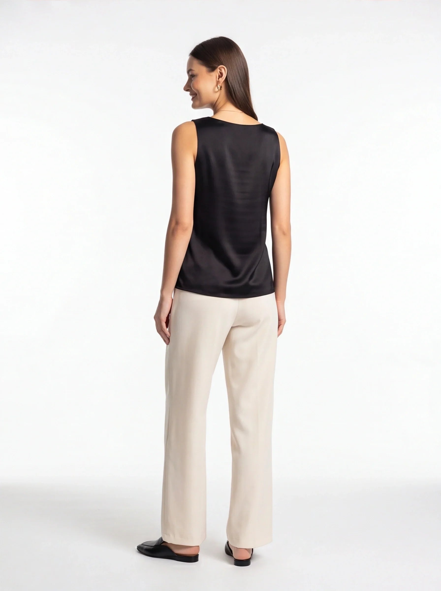Chic Lightweight Draped Tank Top with Elegant Flow and Versatile Style