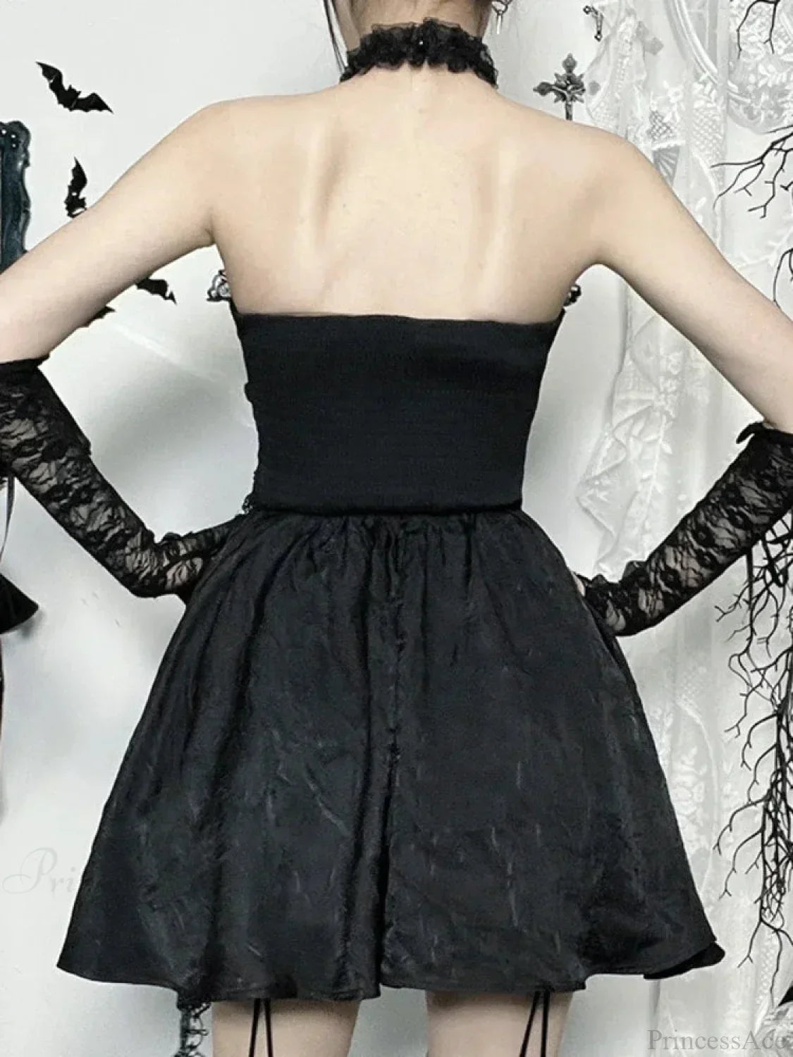 Lace Patchwork Halter Sleeveless Mini Dress