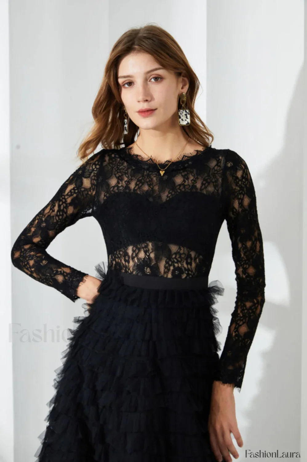 Lace Tiered Ruffle Charming Tulle Maxi Dress