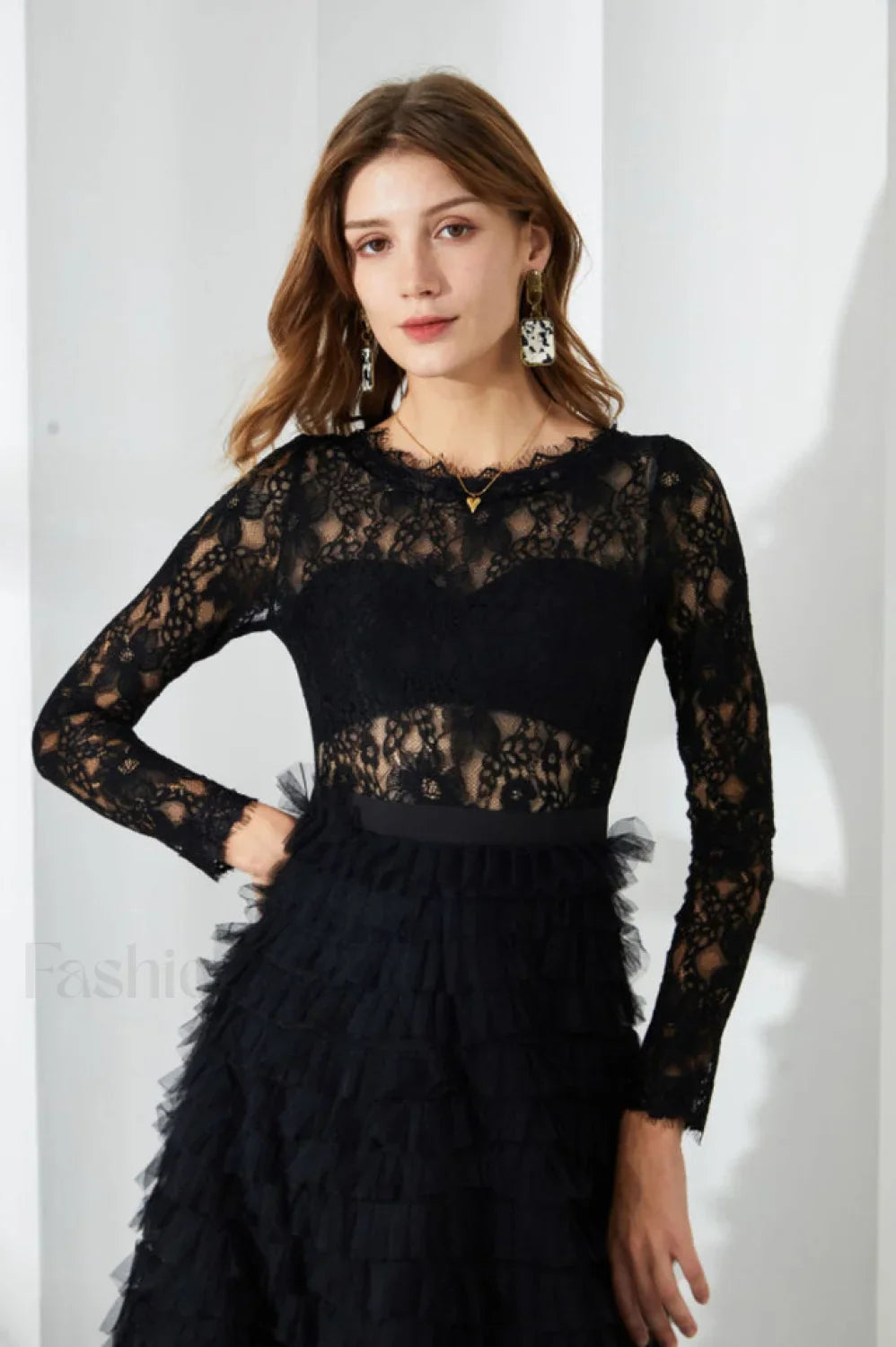 Lace Tiered Ruffle Charming Tulle Maxi Dress