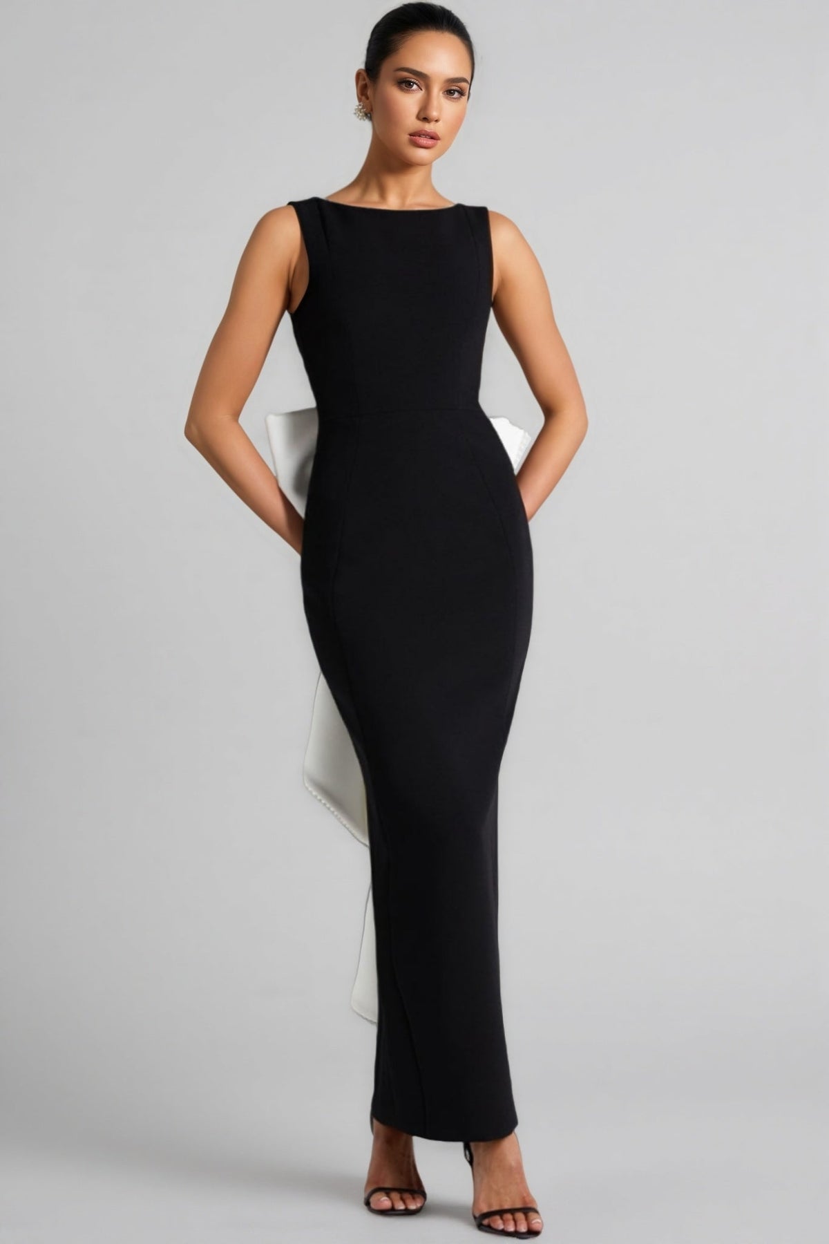 Boat Neck Sleeveless Contrast Back Bow Bodycon Maxi Dress
