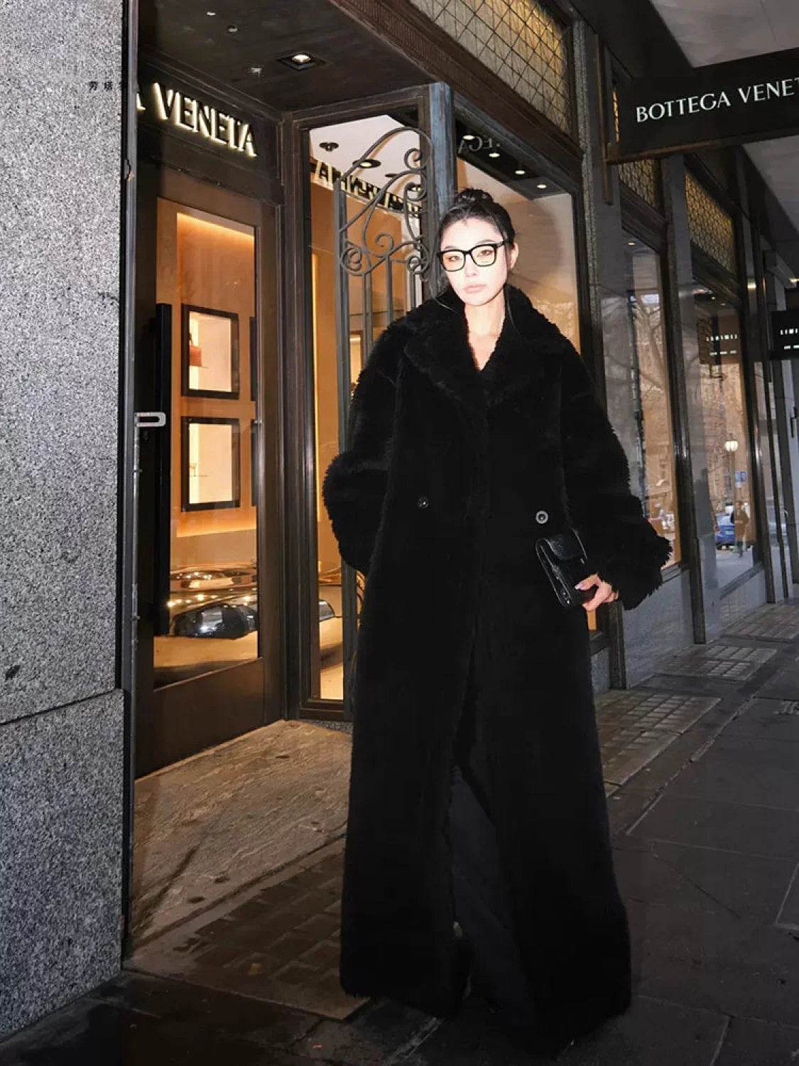 Lautaro Winter Extra Long Oversized Warm Thick Black Soft Fluffy Hairy Faux Fur Overcoats