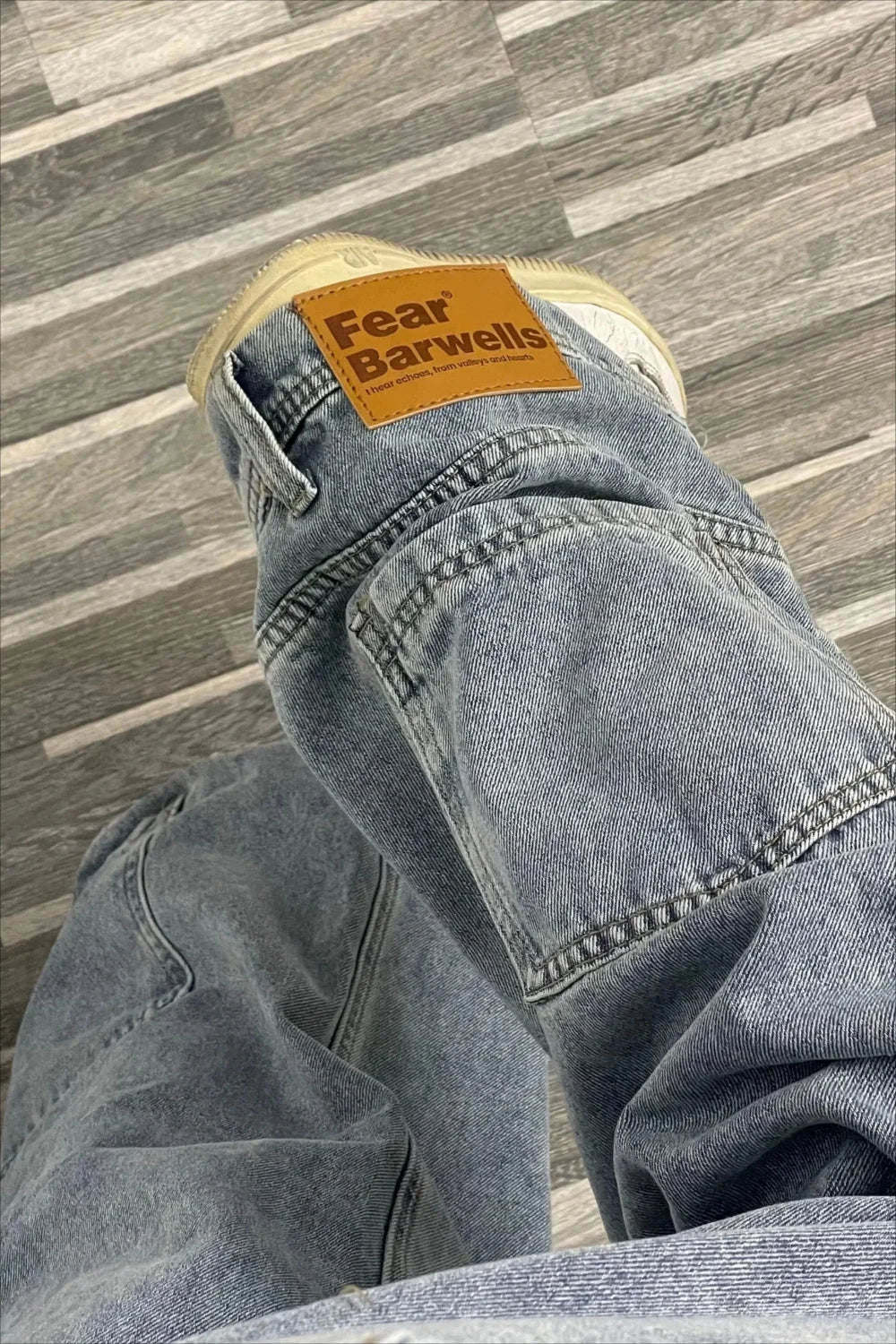 Loose Fit Reverse Pocket Jeans