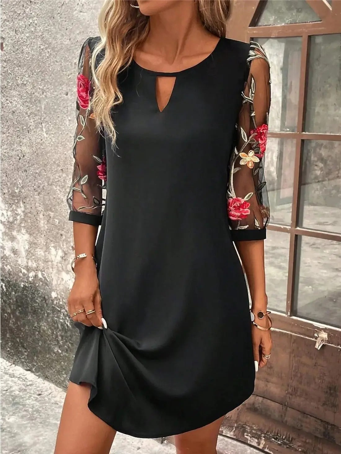 Floral Mesh Sleeve Keyhole Neck Shift Dress