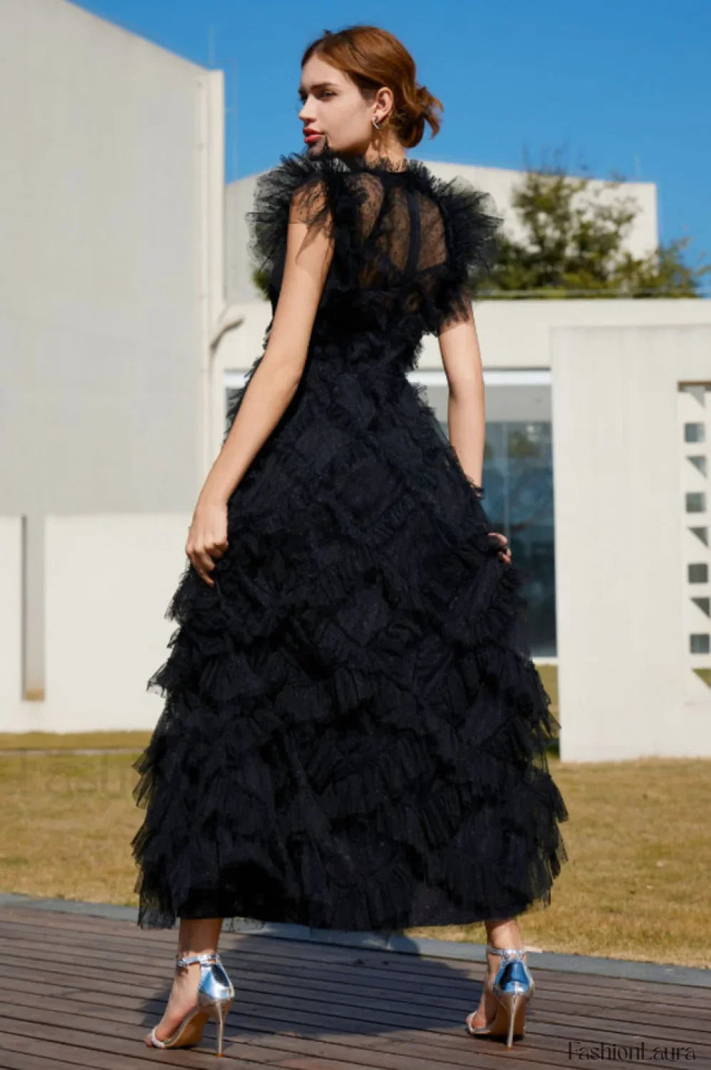 Maxine Floral Embroidery Charming Sleeveless Maxi Dress