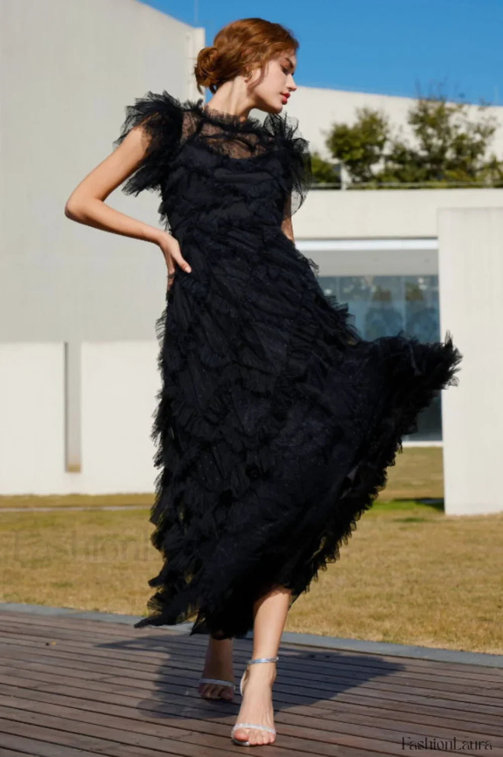 Maxine Floral Embroidery Charming Sleeveless Maxi Dress