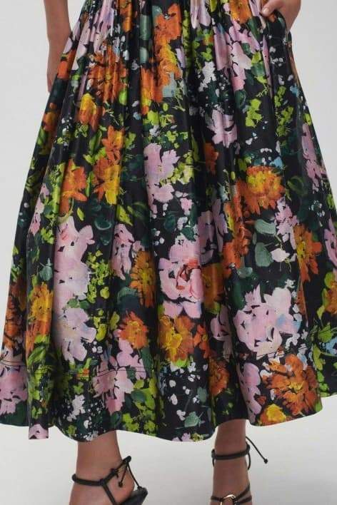 Premium Melisa Printed Midi Dress with V Neck and Puff Sleeves Elevated Occasion Wear