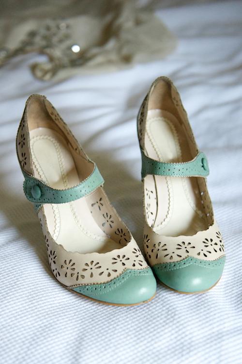 Hollow High Heel Pumps