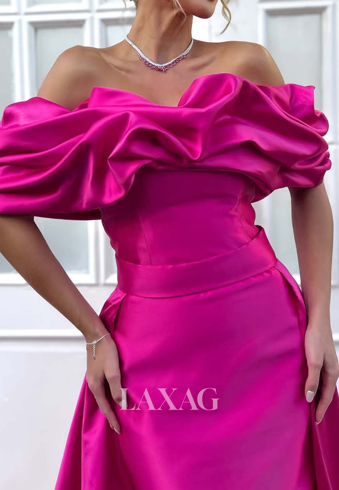 Ruffled Tube Top Sleeveless Mermaid Evening Gowns Pleated Satin Formal Gowns with Train