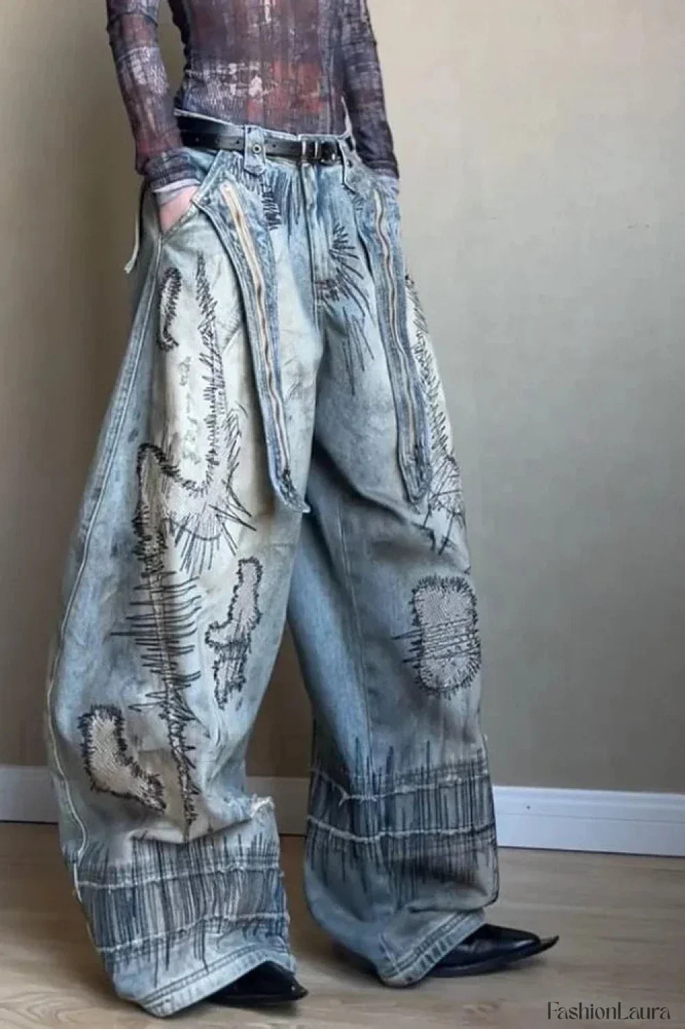 Needle Embroidered Wide Leg Jeans