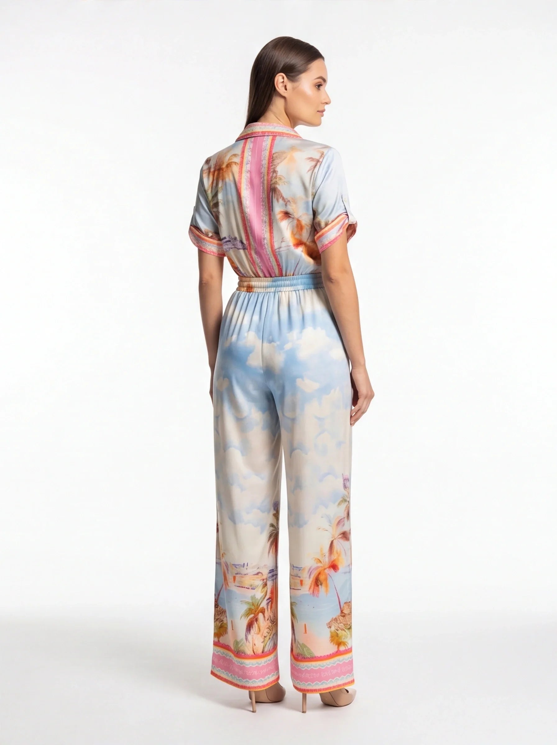 Elegant Tropical Print Jumpsuit with Flattering Fit and Pockets