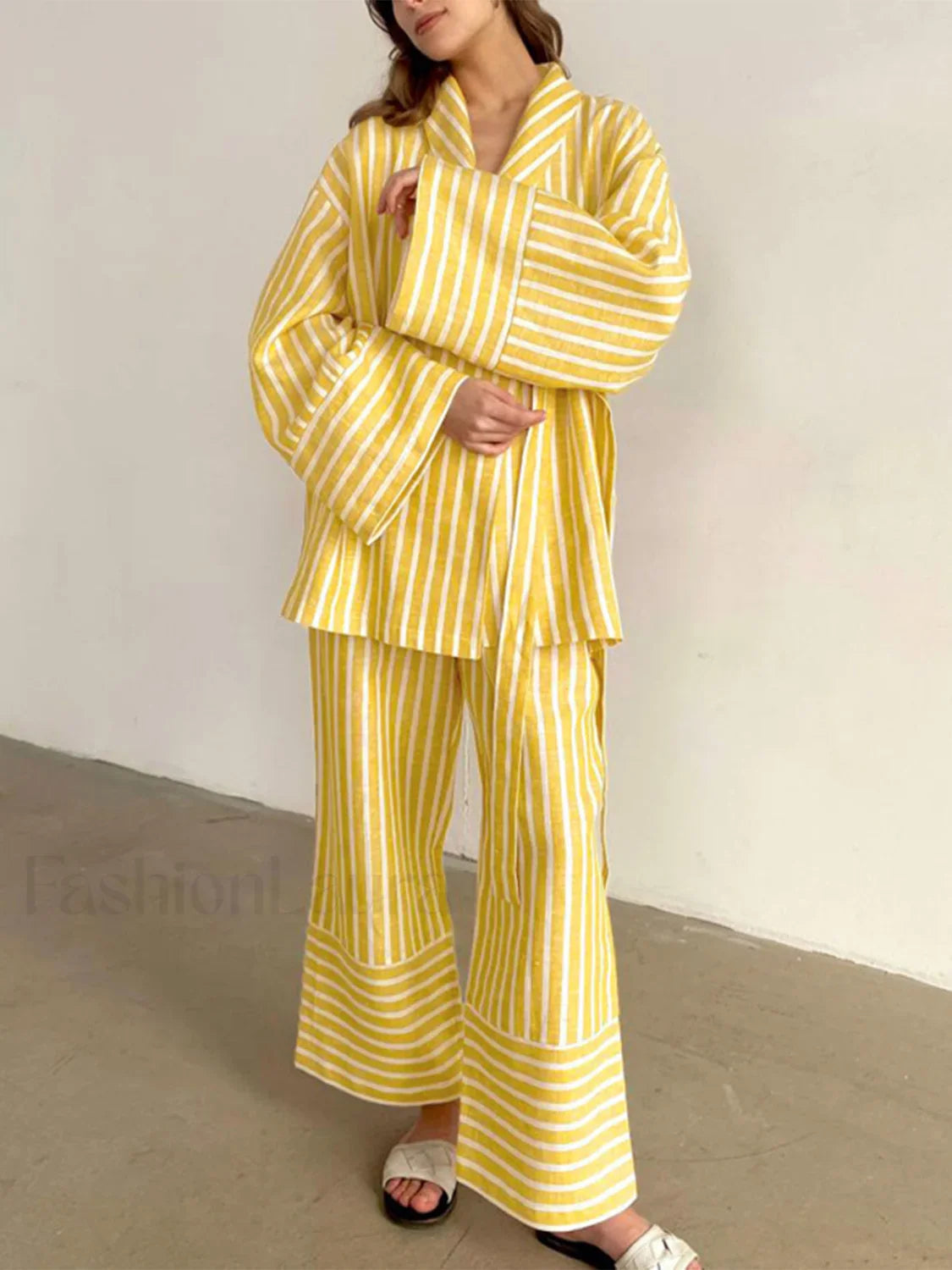 Oversized Knotted Graceful Striped Pants Set