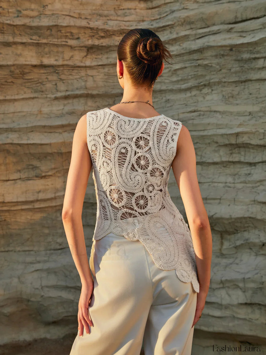 Paros Crochet Paisley Trendy Oblique Hem Tank Top