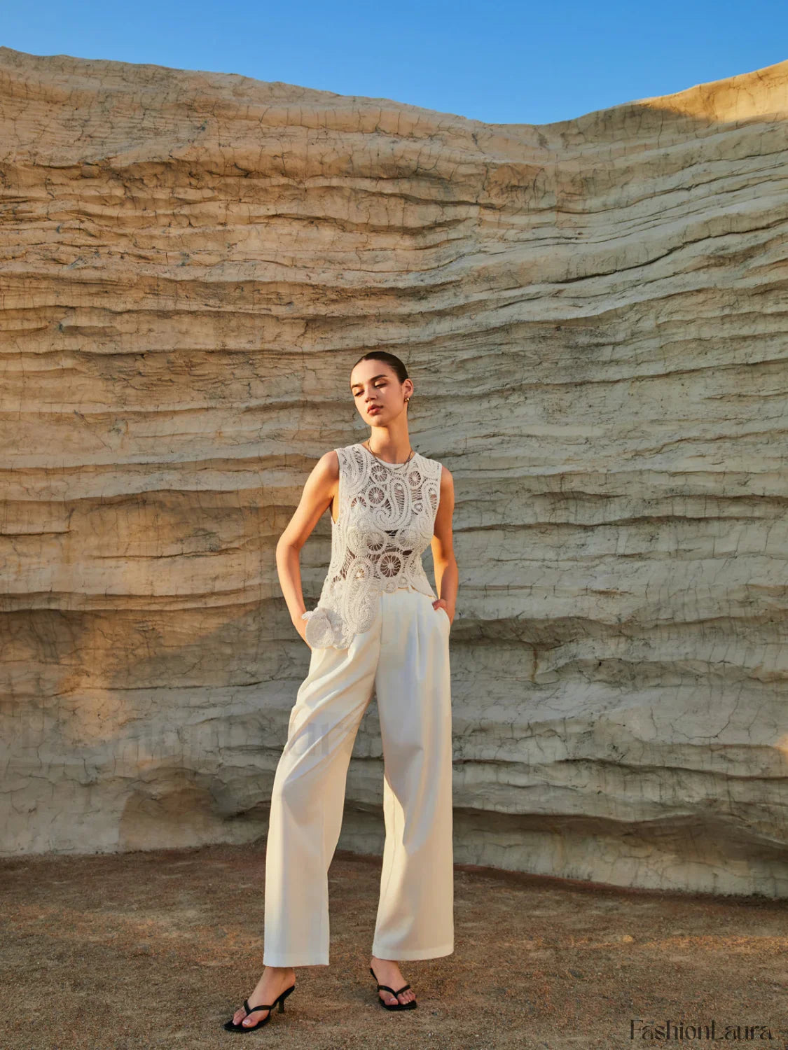 Paros Crochet Paisley Trendy Oblique Hem Tank Top