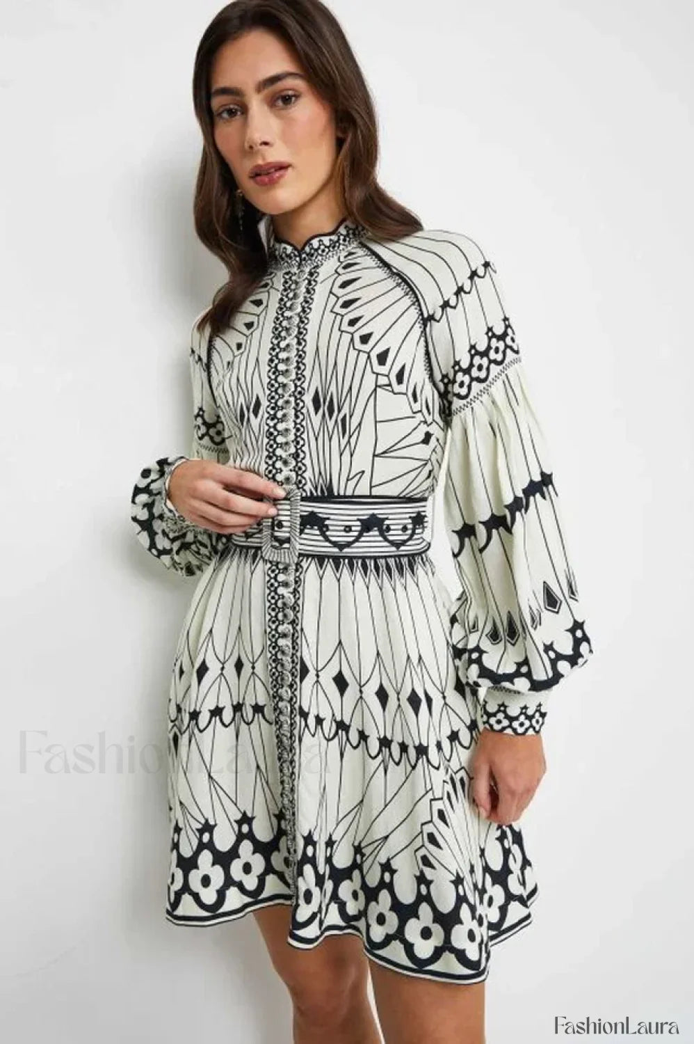 Pernilla Elegant Short Dress