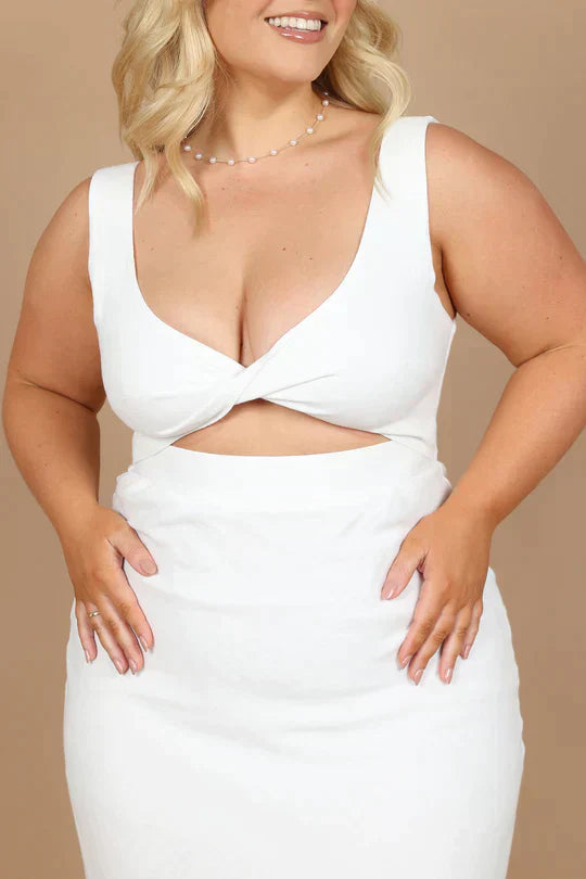 Gudelia Midi Dress in a Wrap Style for Women Refined Relaxed Wear