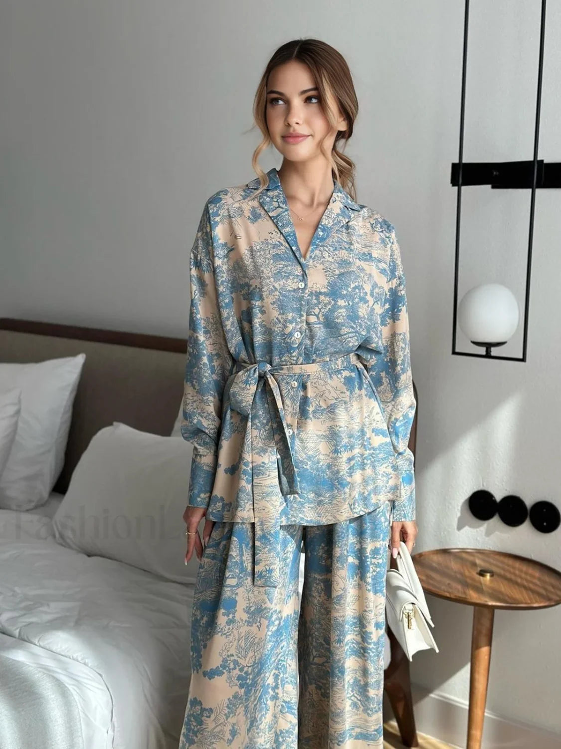 Printed Tie Graceful Up Pants Set