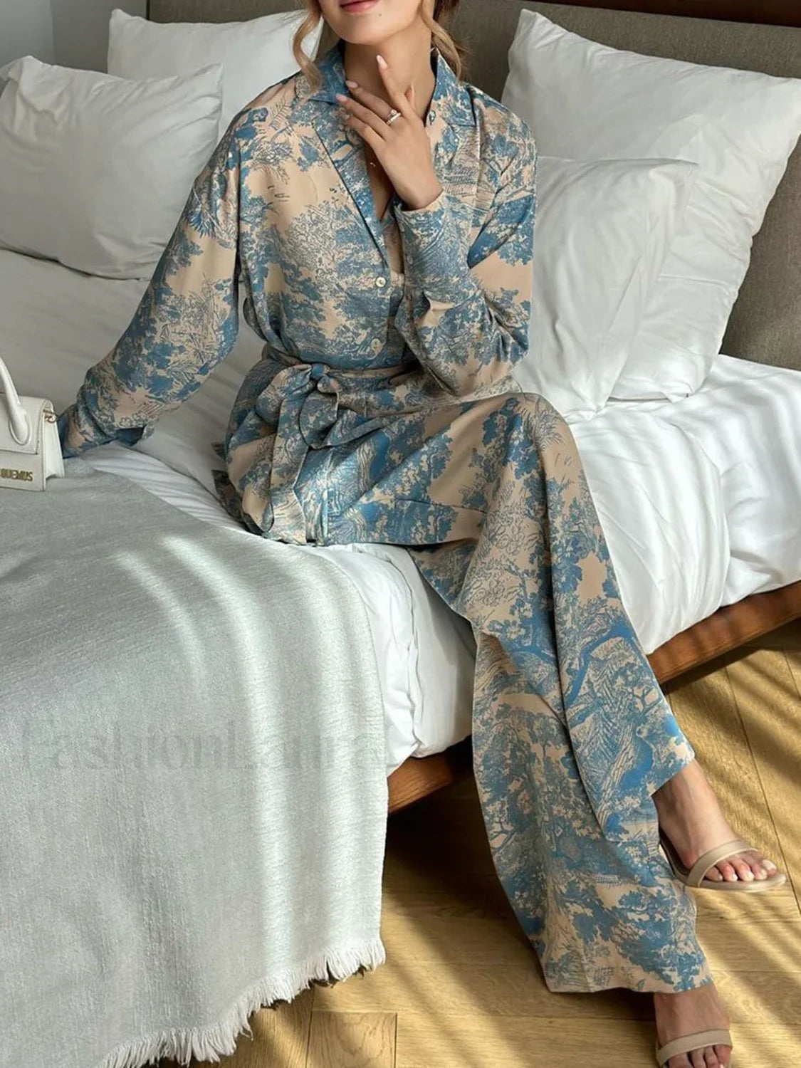 Printed Tie Up Pants Set