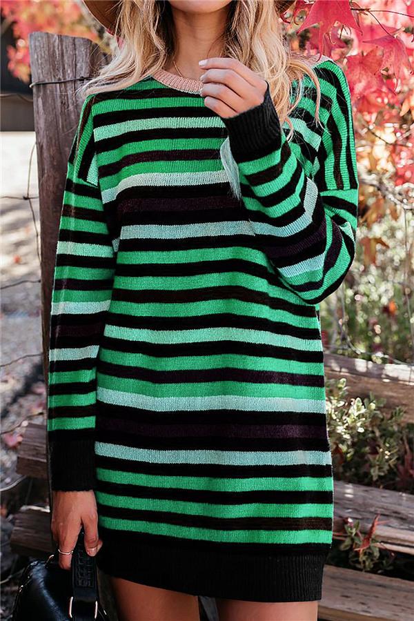 Vanesa Modern And Comfortable Dress with Relaxed Fit and Streetwear Style
