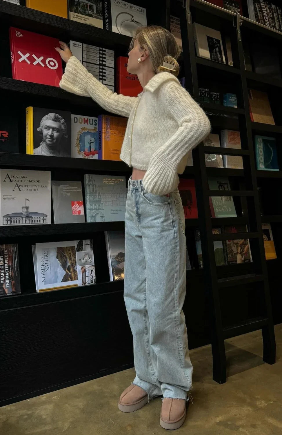 Ruffled Collar Flare Sleeve Knit Sweater