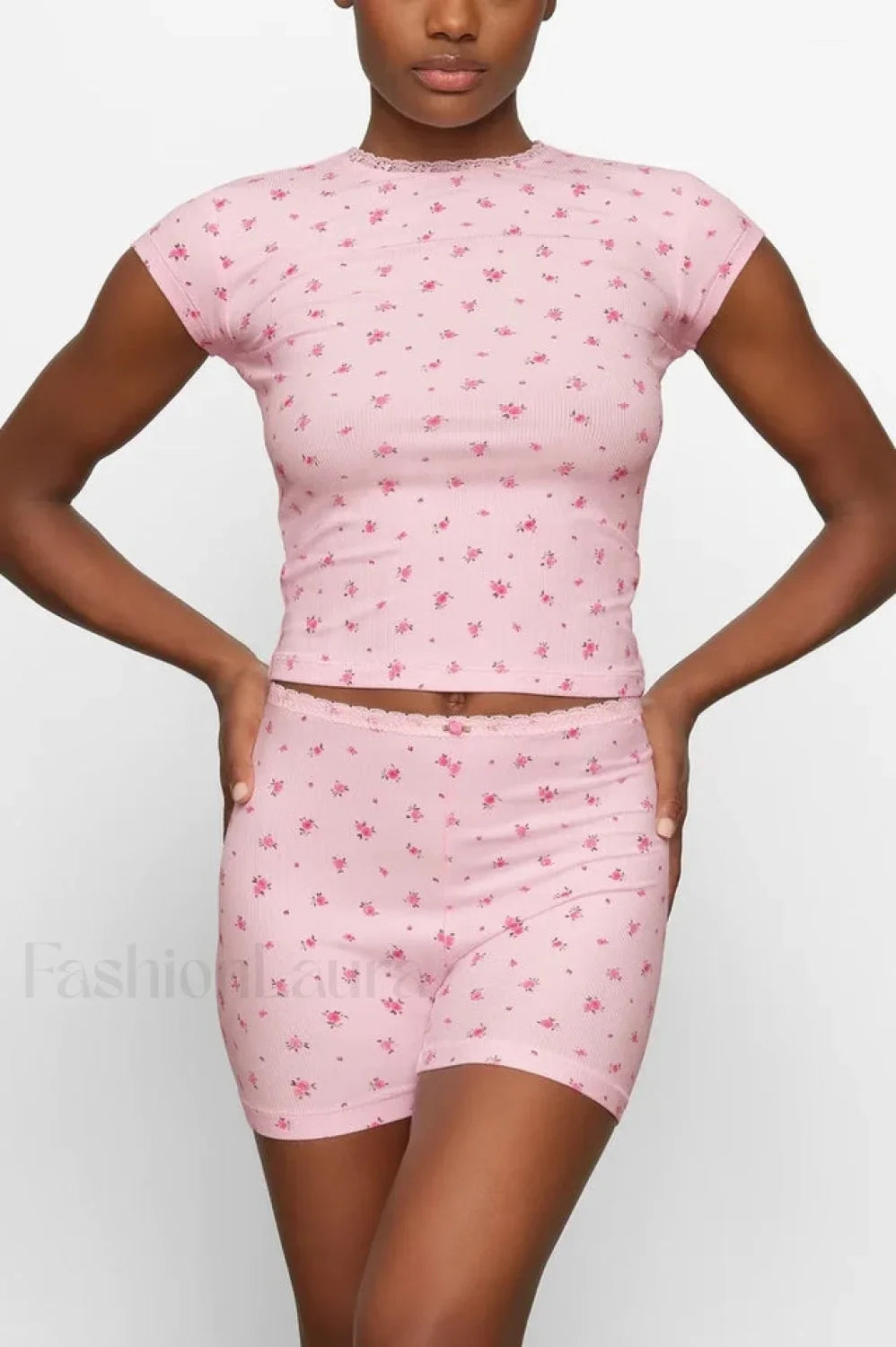 Skims Soft Lounge Charming Top + Shorts Set S / Pink