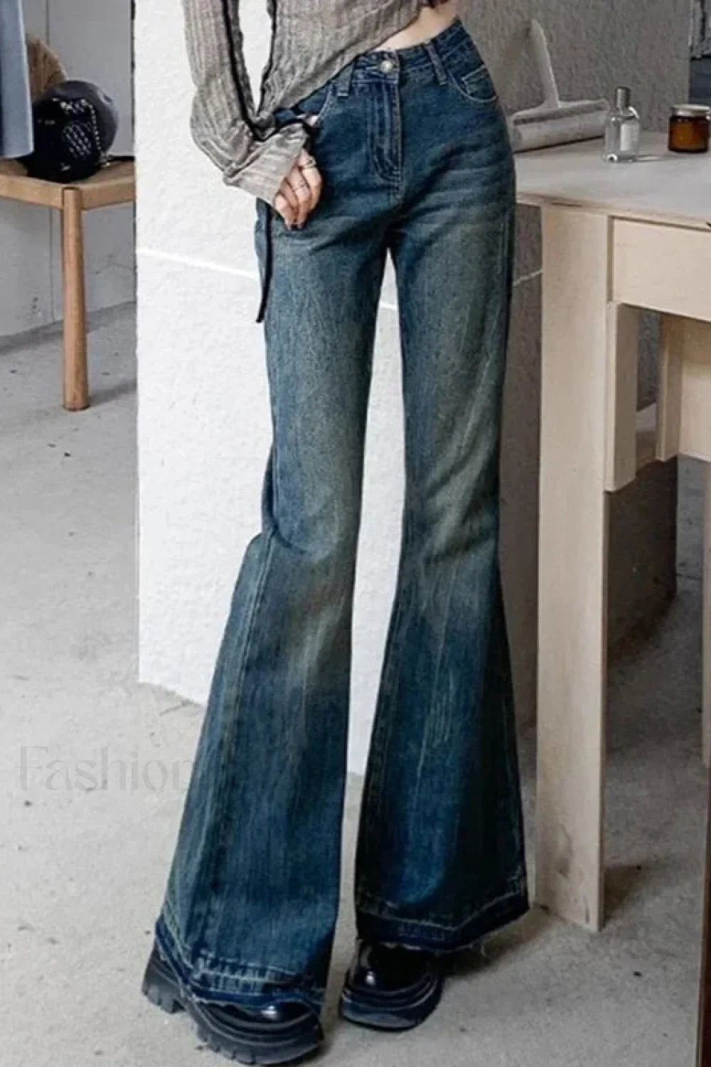 Slim Fit Elastic Bell Bottom Jeans Blue / XS