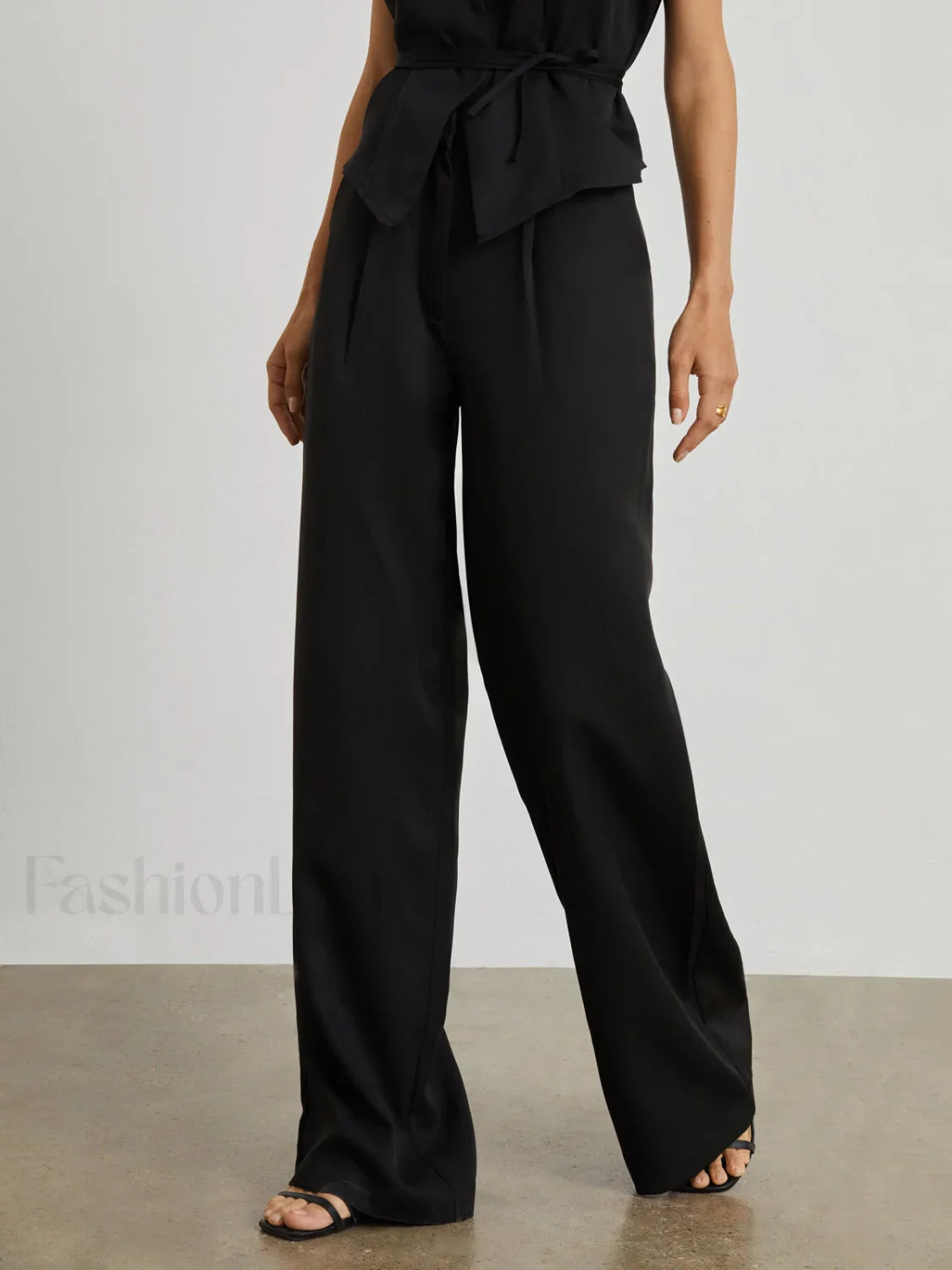 Soho Two Graceful Piece Pants Set