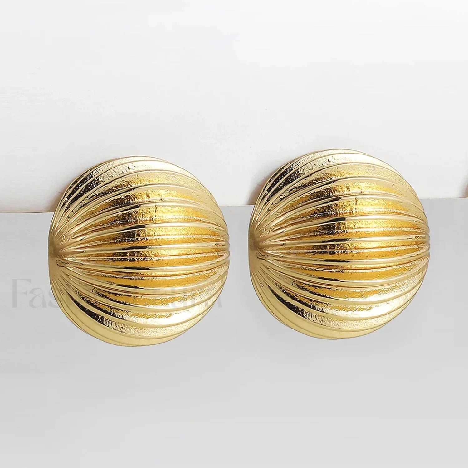 Stainless Steel Gold Plated Tear Drop Earrings Lightweight Smooth Metal Waterdrop Hoop Earring