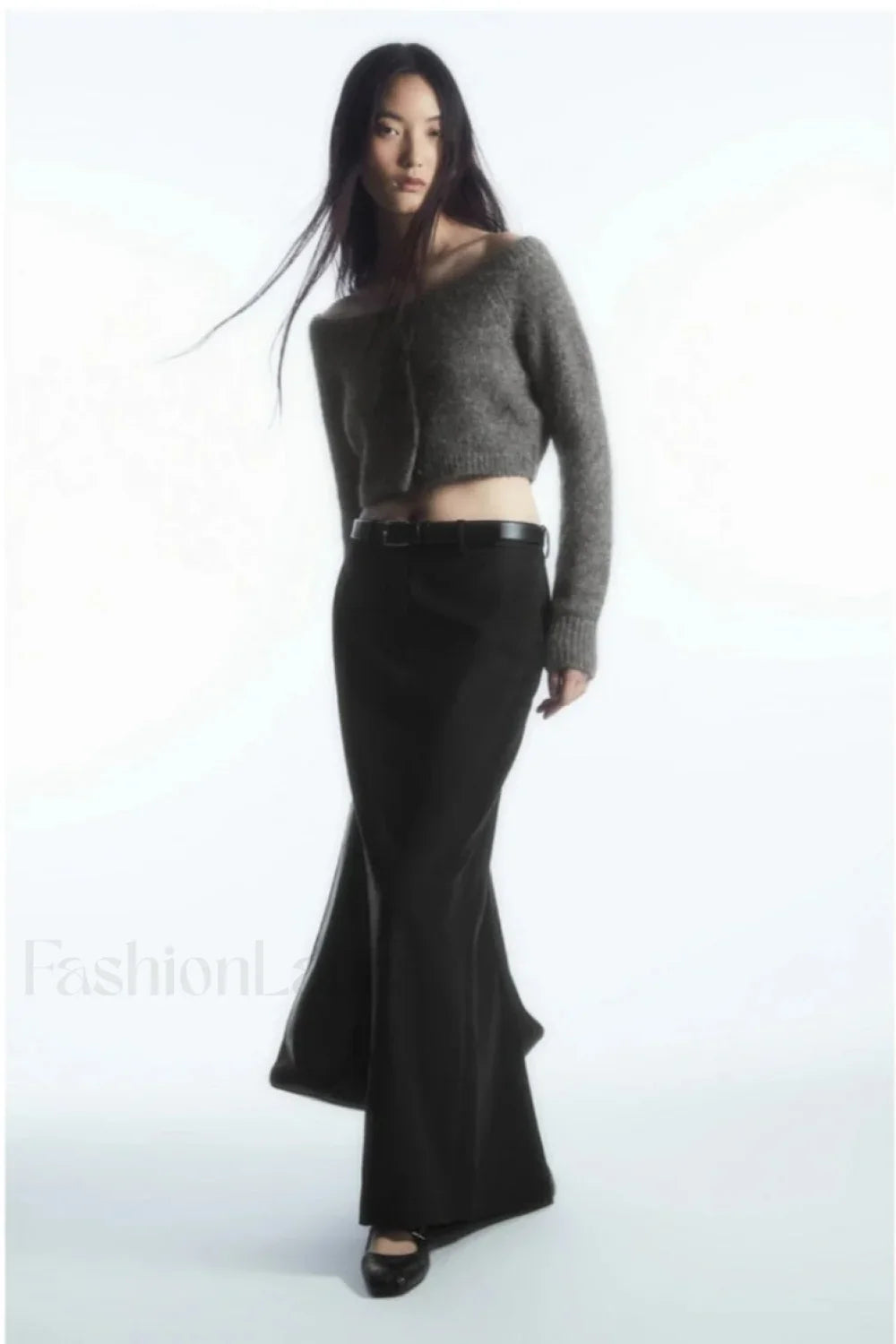 Standard Fit Wide Neck Cardigan