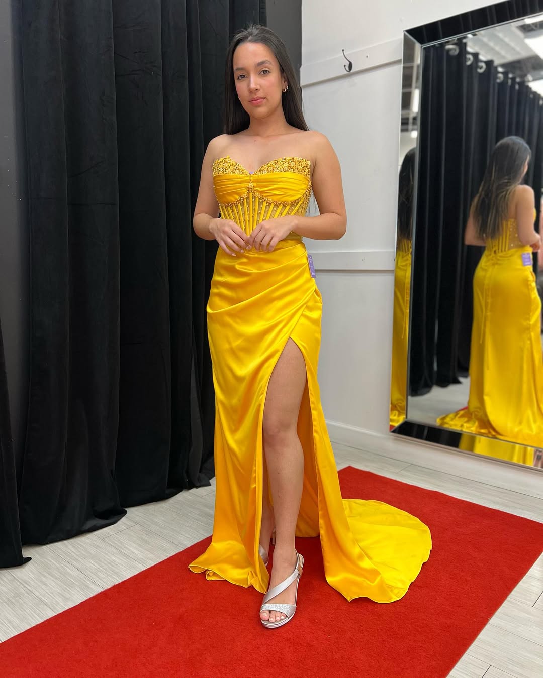 Spaghetti Straps Sweetheart Seeleveless Sheath High Split Pleated Satin Prom Dress with Beads Evening Dress