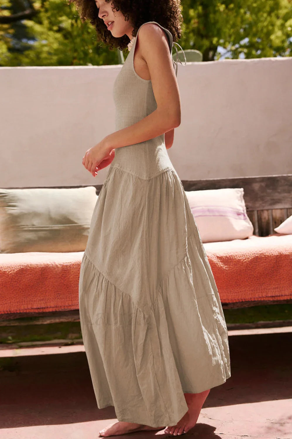 Traveler Elegant Midi Dress