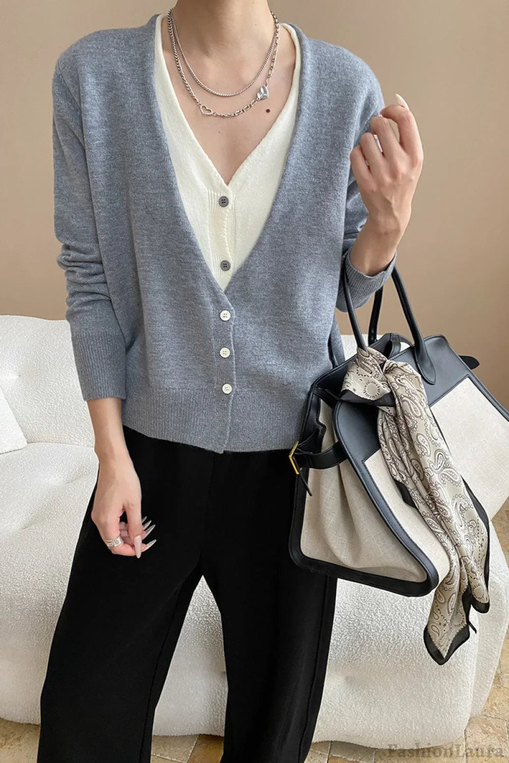 Two-Tone V-Neck Cardigan Grey / One Size