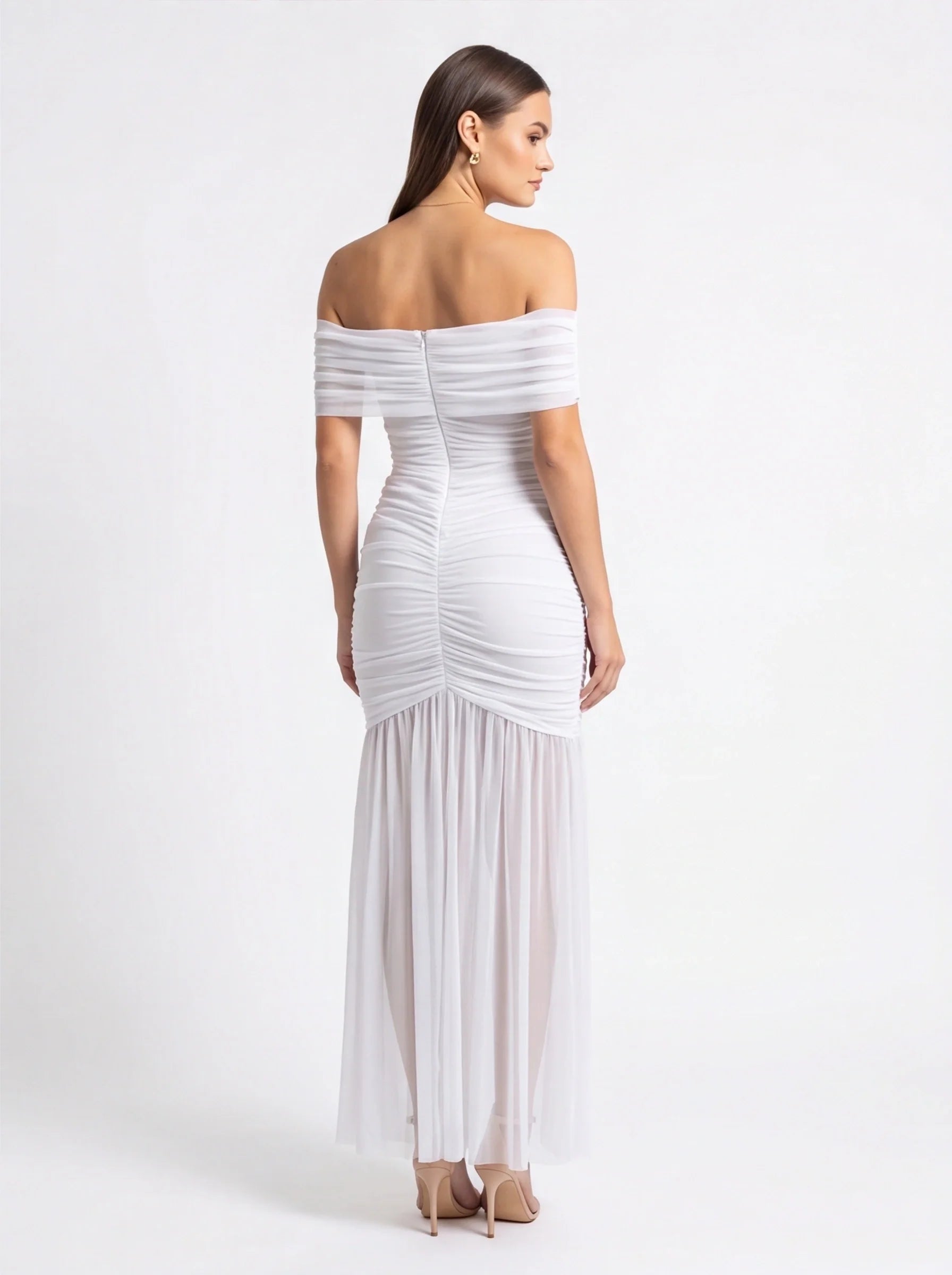 Elegant Slim Fit Evening Dress with Cap Sleeves and Knee-Length Hem