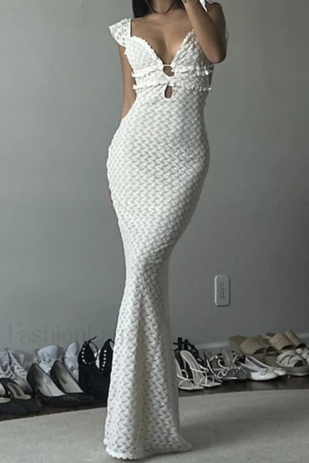 V-Neck Backless Tie Cutout Bodycon Maxi Dress