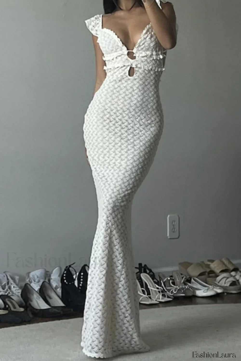 V-Neck Backless Tie Cutout Bodycon Maxi Dress