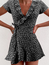 V neck Ruffled Lace up A line Dress