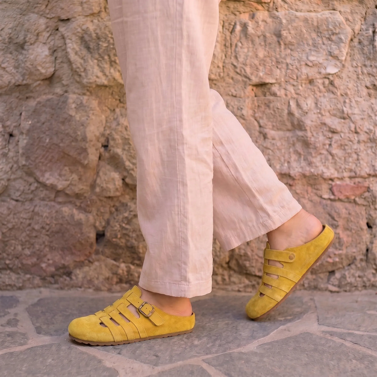 Suede Look Closed Toe Buckle Fisherman Clog Mules