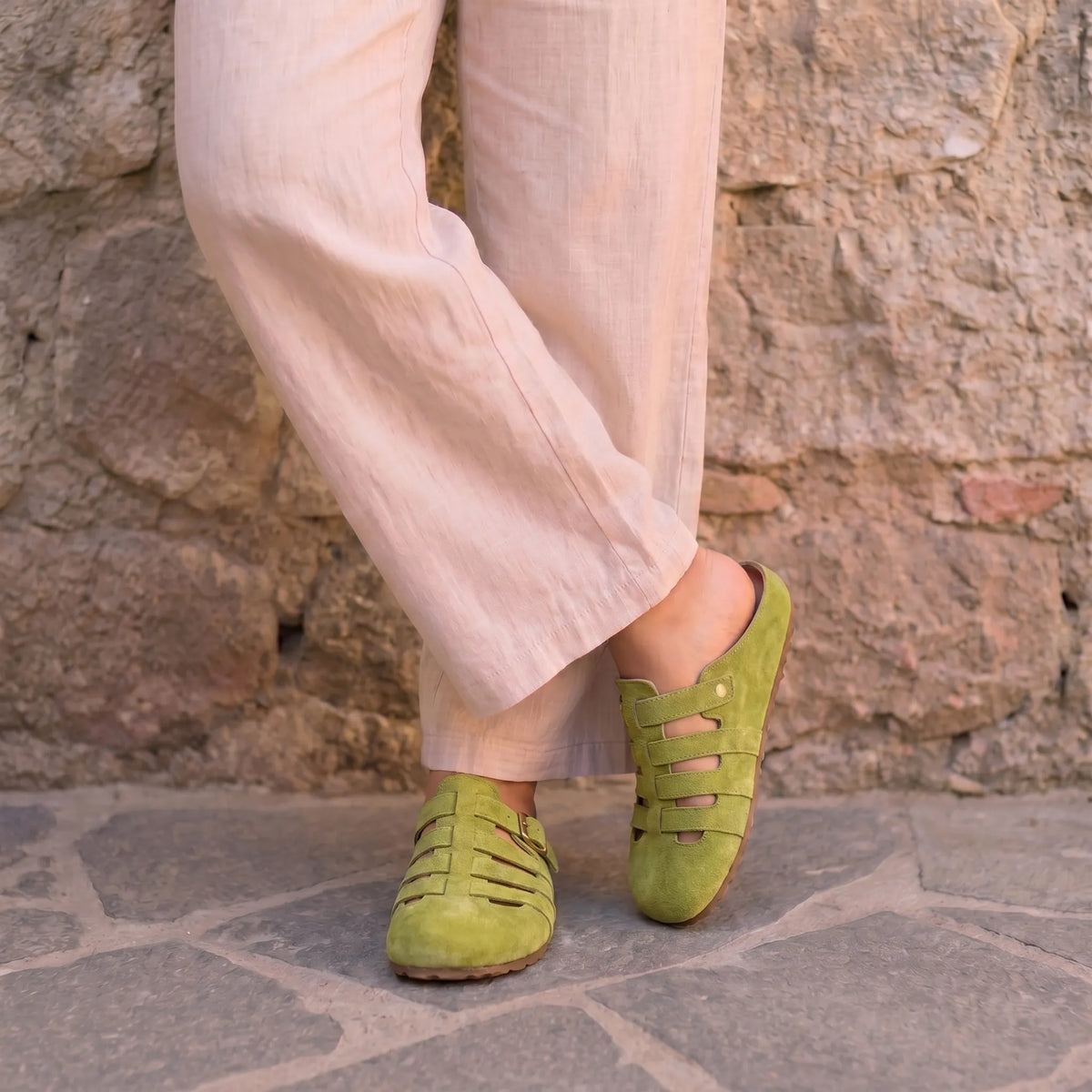 Suede Look Closed Toe Buckle Fisherman Clog Mules