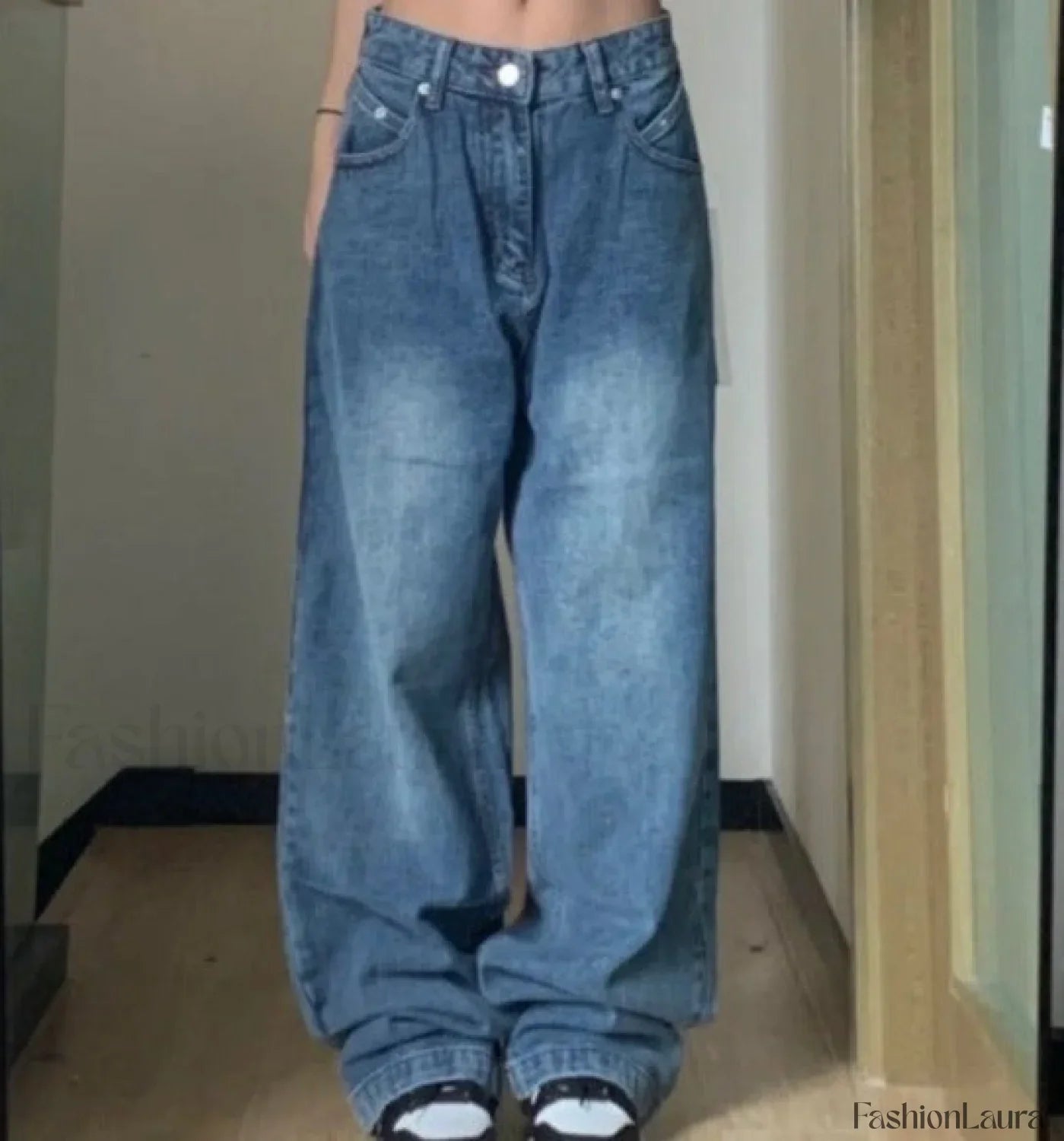 Vintage Blue Graceful Wash Boyfriend Jeans