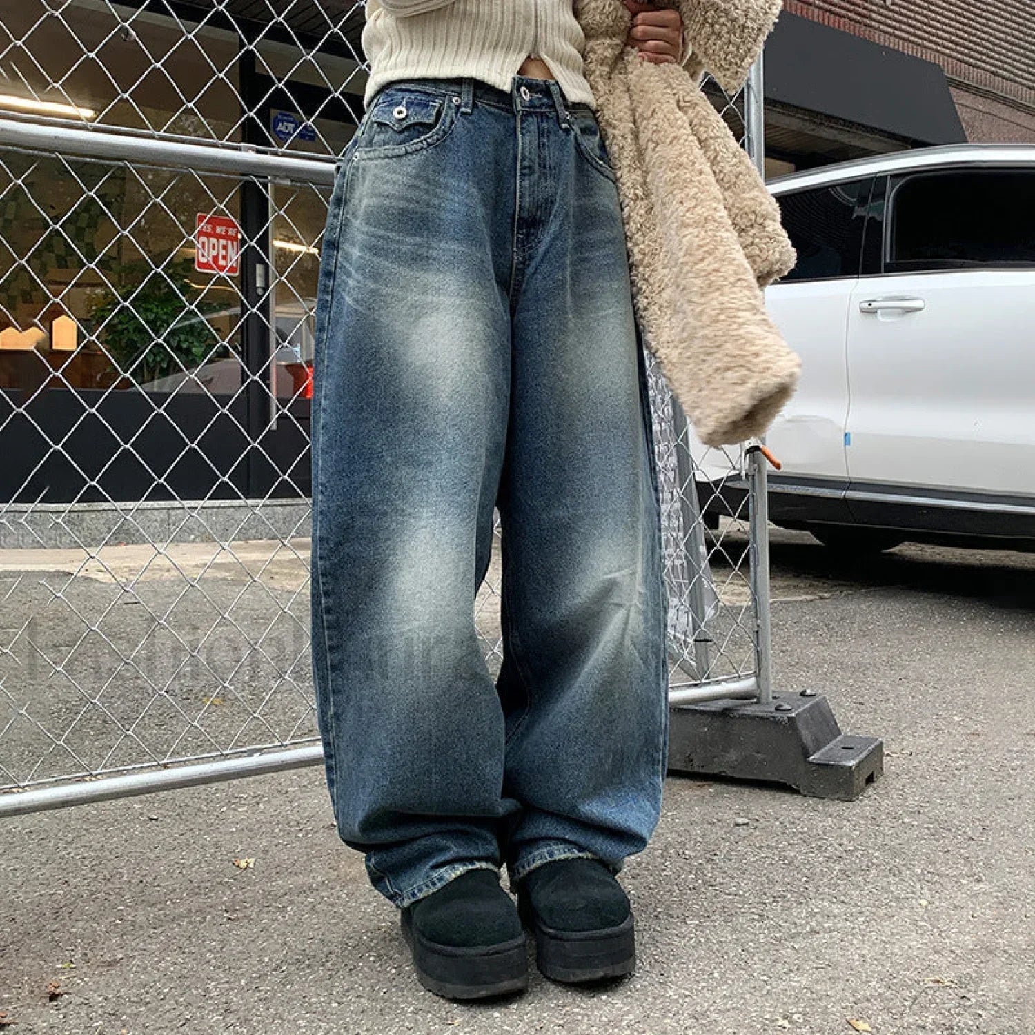 Vintage Blue Graceful Wash Boyfriend Jeans