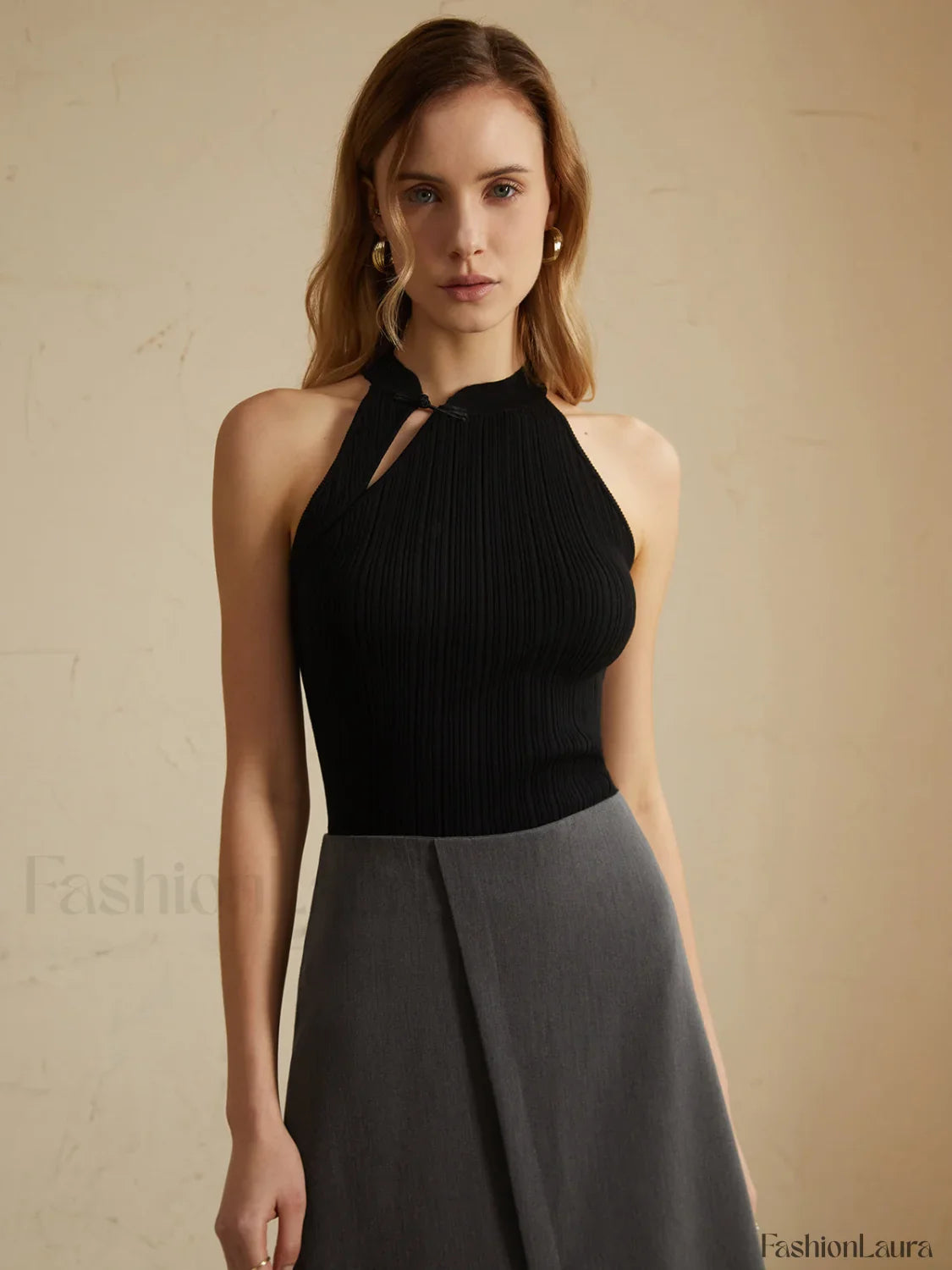 Vintage Button Graceful Sweater Vest