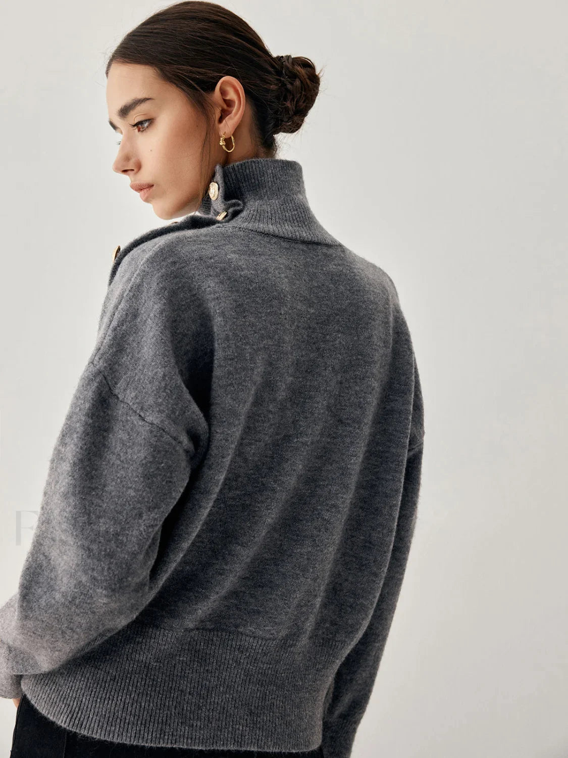 Vintage Buttoned Graceful Turtleneck Sweater