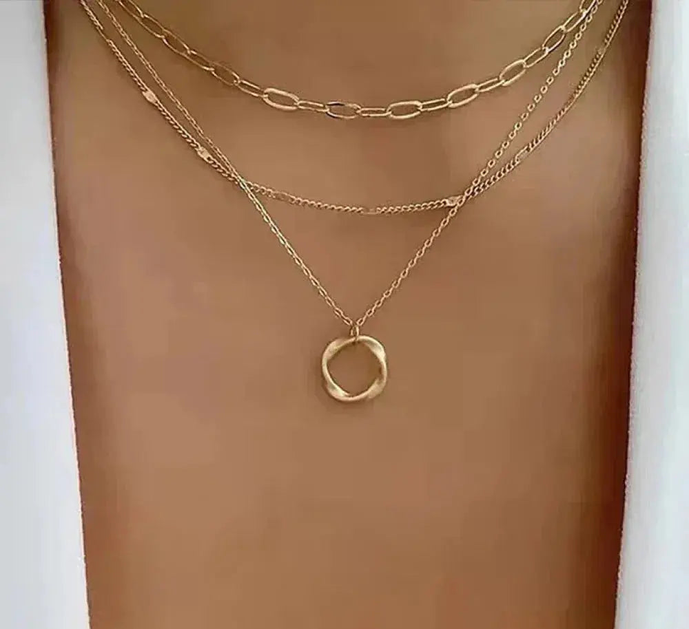 Three Layer Chain Circle Pendant Necklace