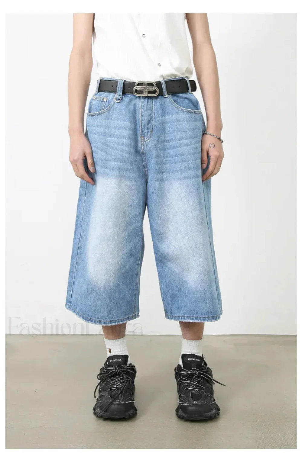 Vintage Y2K Loose Cropped Jeans Light Blue / XS