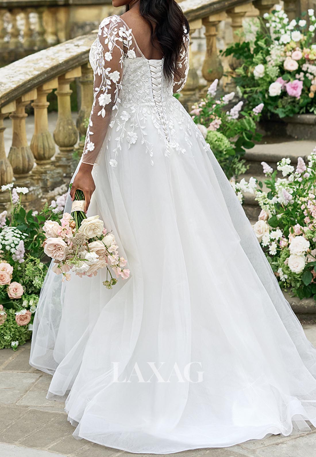 Deep V-Neck Long-Sleeves Pleated Bride Gowns Applique Tulle Floor-Length A-Line Wedding Dress