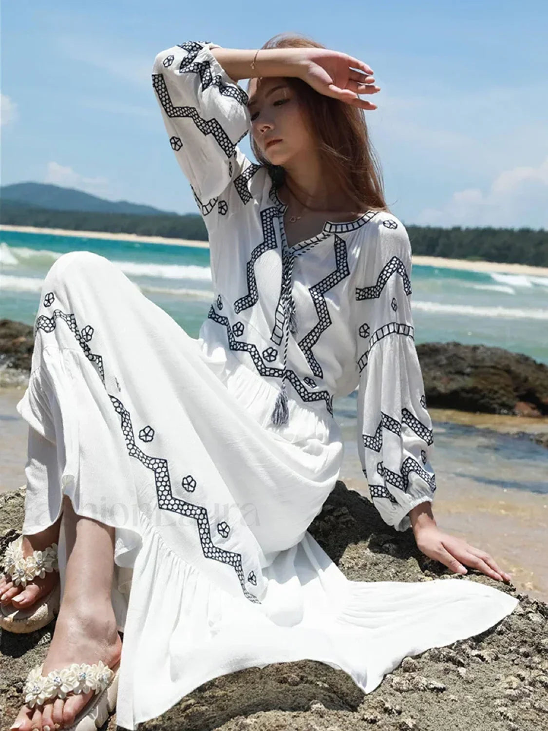 White Retro V-Neck Boho Dress