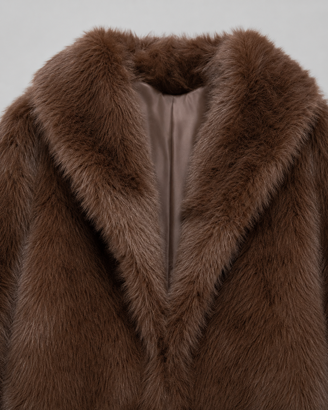 Women's Cropped Faux Fur Jacket with Wide Collar