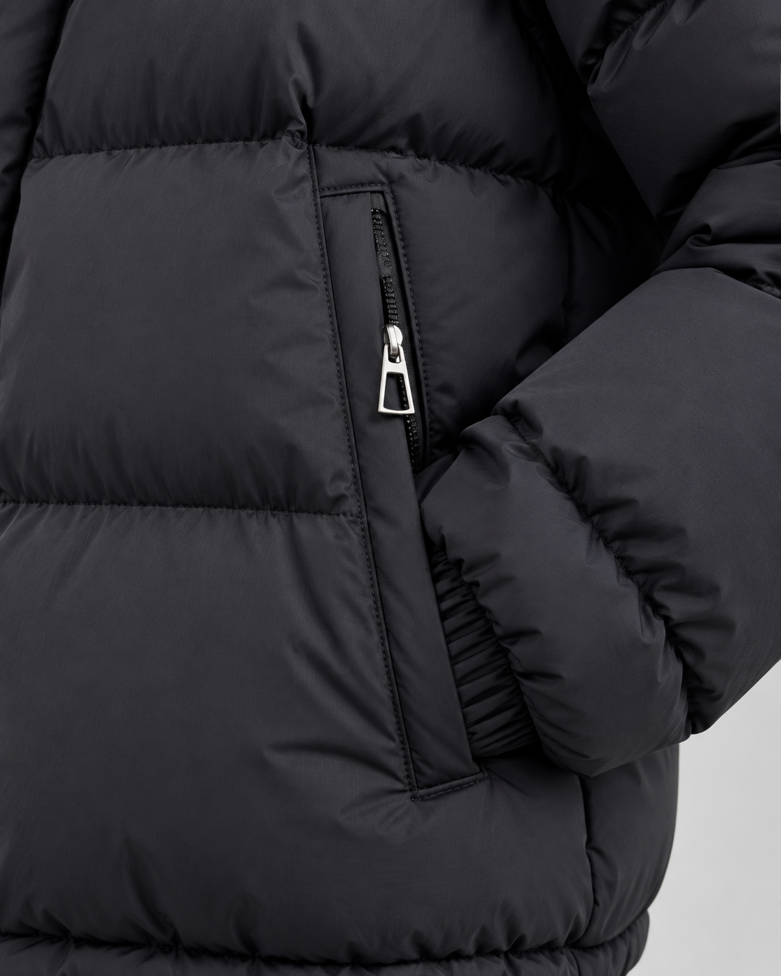 Women's Oversized Hooded Puffer Jacket - Zip-Front